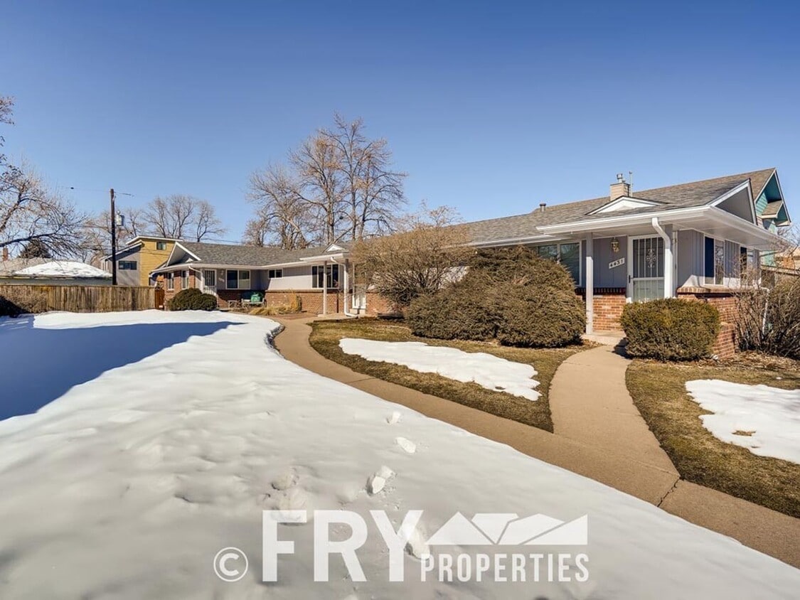 Spacious Updated Berkeley Triplex - Spacious Updated Berkeley Triplex