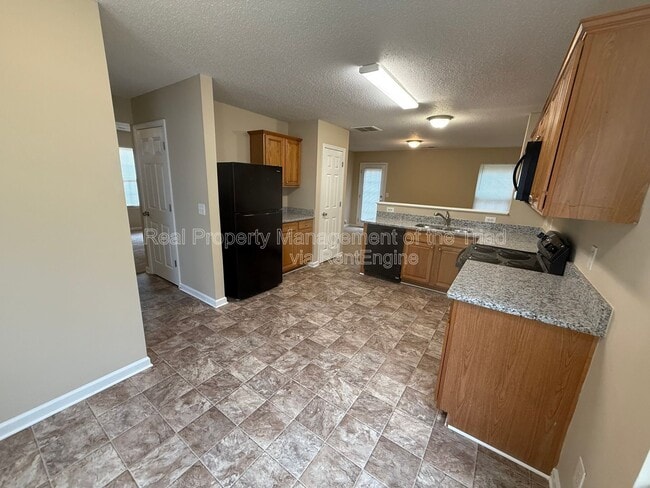 Foto del edificio - 1124 Highstone Dr