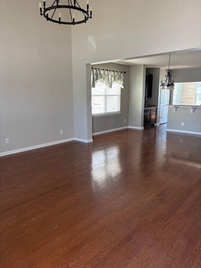 Foto del edificio - Great 4-Bedroom, 3-Bath