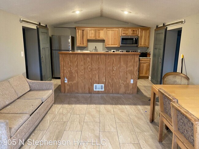 Building Photo - 3 br, 1 bath House - 11399 Boyne City Rd