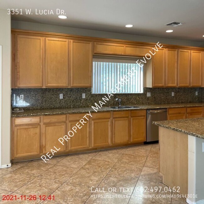 Building Photo - 3351 W Lucia Dr