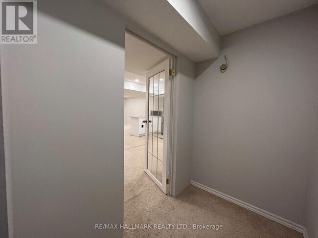 Photo du bâtiment - 86 Verdi Rd