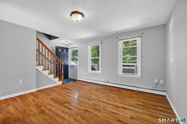Building Photo - 224 Anns Farm Rd