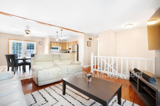 Foto del edificio - 2714 Cherry Brook Dr