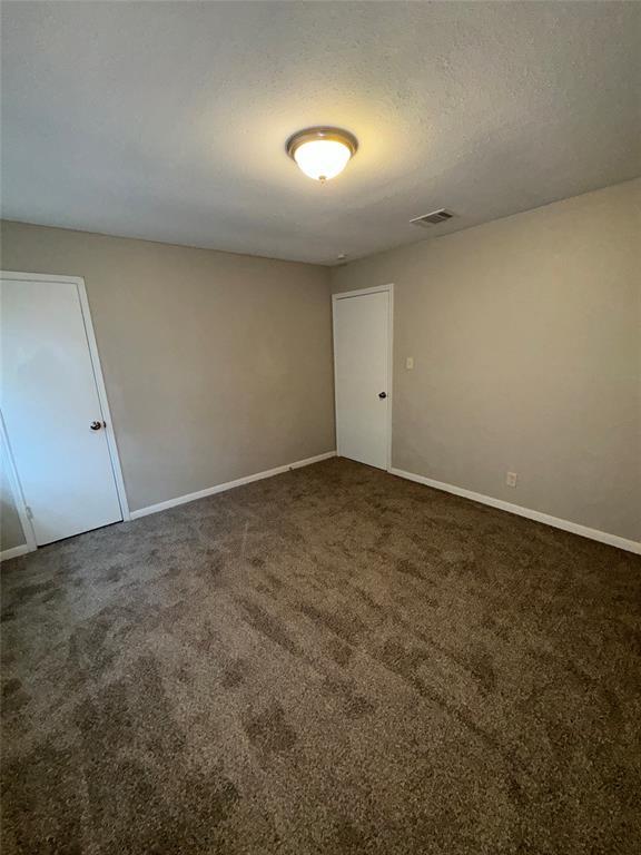 Foto del edificio - 15927 Dunman Ln