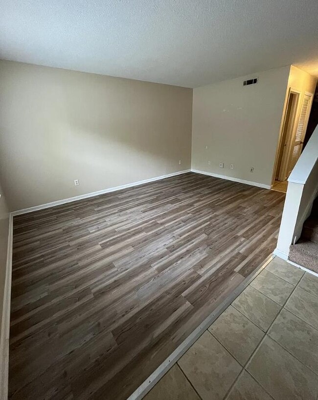 Building Photo - 111 Timber Ln