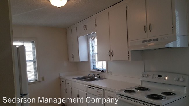 Foto del edificio - 7531 STATE LINE Rd