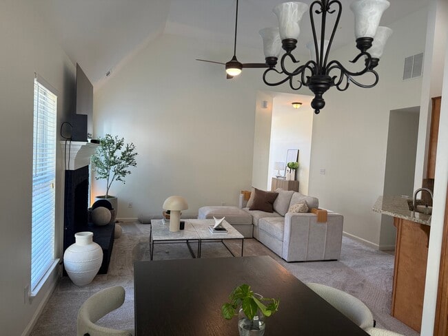 Foto del edificio - 264 Turnbridge Cir