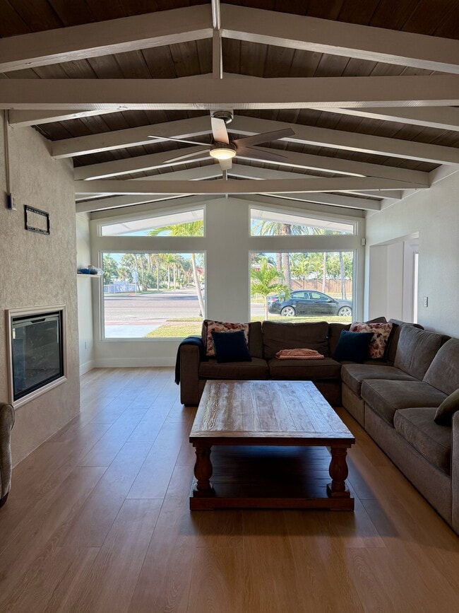 Foto del edificio - 156 N Boulevard of the Presidents