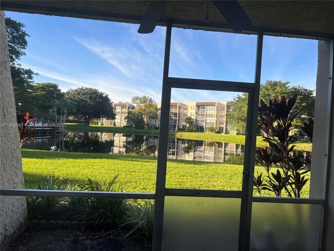 Building Photo - 9311 Orange Grove Dr