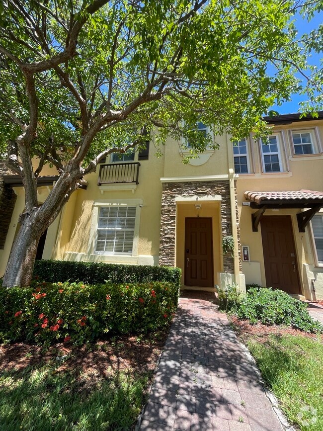 Townhomes for rent in Cutler Bay FL 27 Townhouses