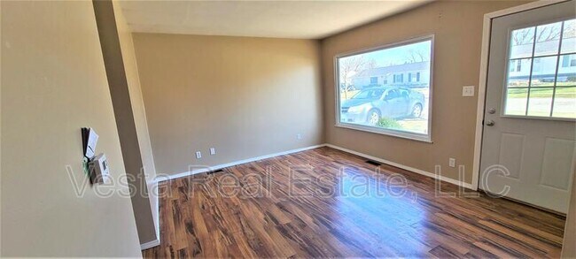 Building Photo - 1222 Mt Vernon Dr