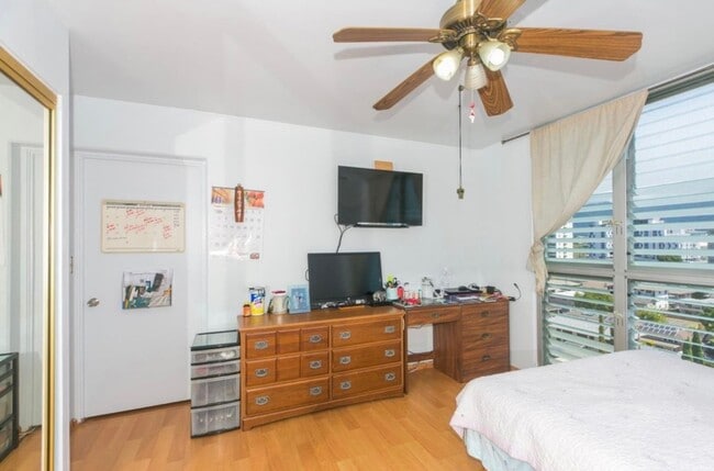 Building Photo - Terrace Towers (APT 1005 CONDO MAPS 46 & 89 TOG/PKG SPACE 34)