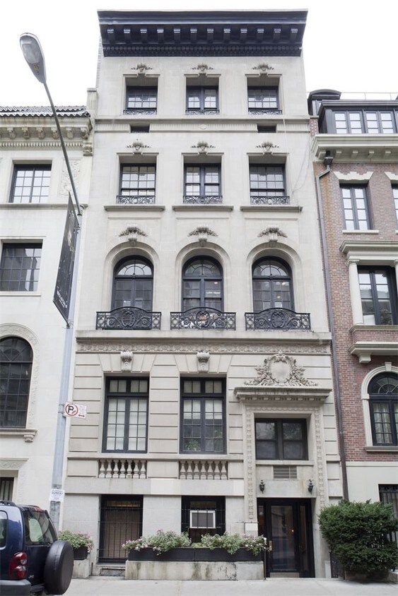 Primary Photo - 18 E 64th St