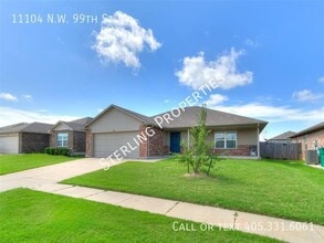 Building Photo - 11104 NW 99th St