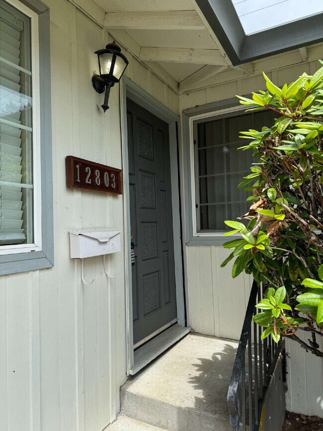 Foto del edificio - Milwaukie Tri-plex, 2-Bedroom, Near Transp...