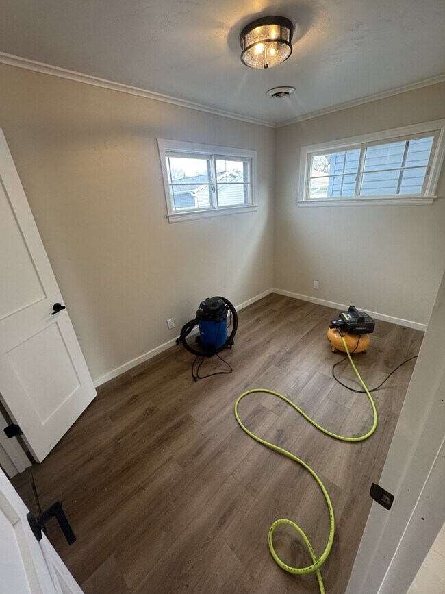 Foto del edificio - 1502 E Gunn St