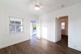 Building Photo - 1620 Kearney St