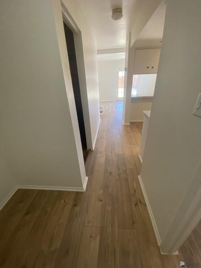 Foto del edificio - 2855 S 1st Ave