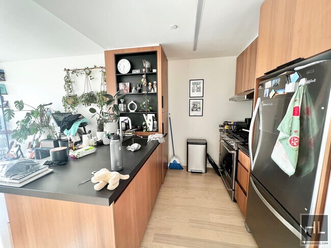 Foto del edificio - Greenpoint 1BR Luxury High Rise!! 30th Flo...