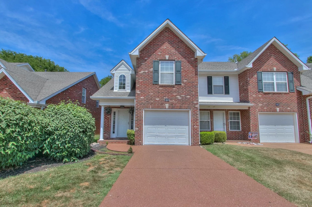 Primary Photo - 143 Noel Cove Cir