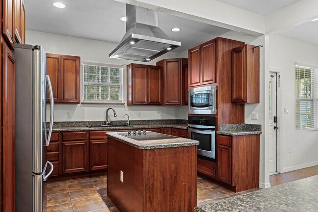 Building Photo - LEASE TERMS NEGOTIABLE Welcome to your own...