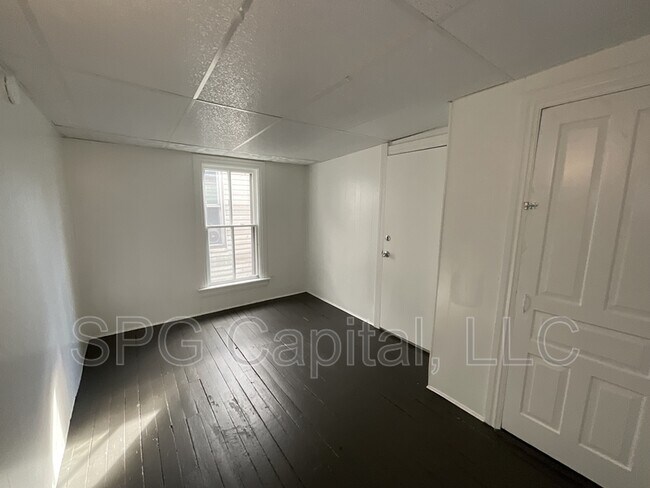 Foto del edificio - 712 W Mason Ave