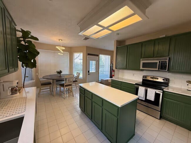 Foto del edificio - 3310 Bluebonnet Meadows Ln
