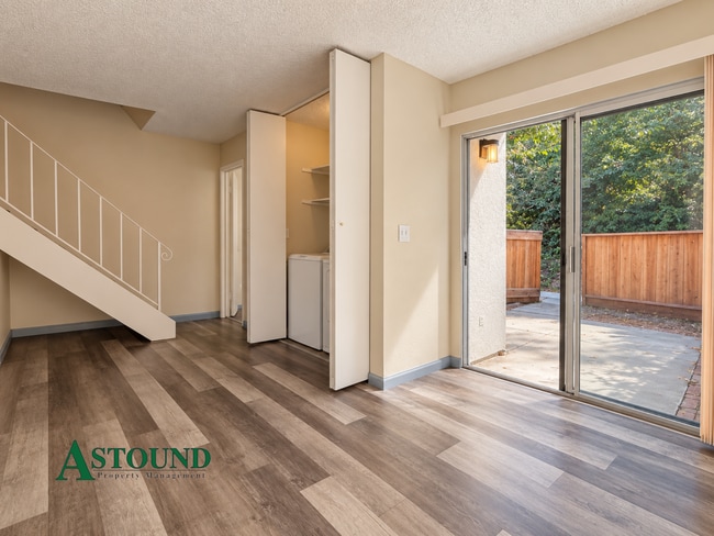 Building Photo - 1244 Marionola Way
