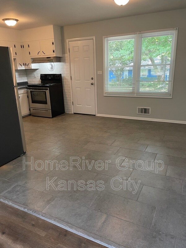 7411 E 109 Terrace, Kansas City, MO 64134 House Rental in Kansas City