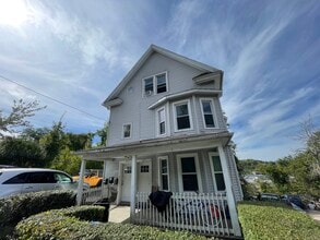 Building Photo - 152 Wolcott St