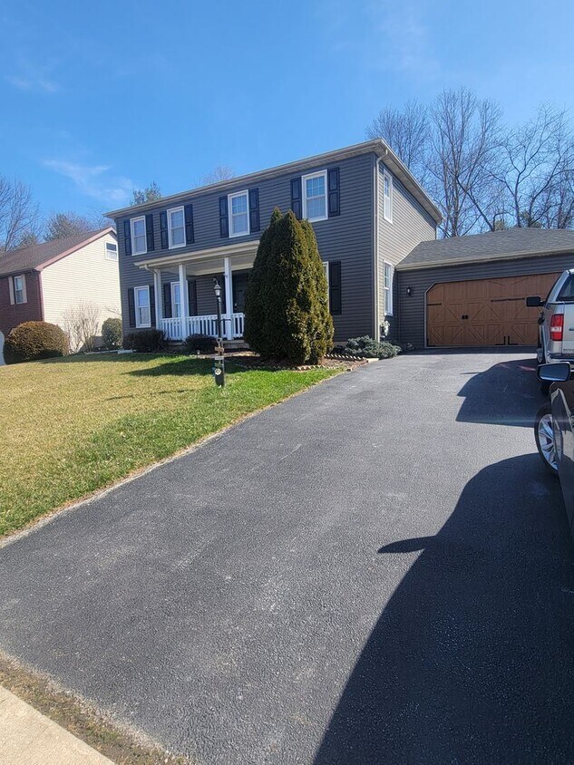Primary Photo - 4 br, 4.5 bath House - 2650 ROCK CREEK DRIVE