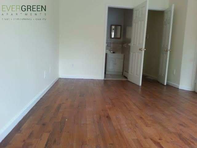 Building Photo - 293 Throop Ave