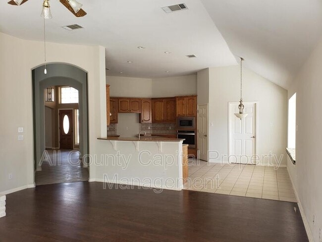 Building Photo - 16636 Cordillera Dr