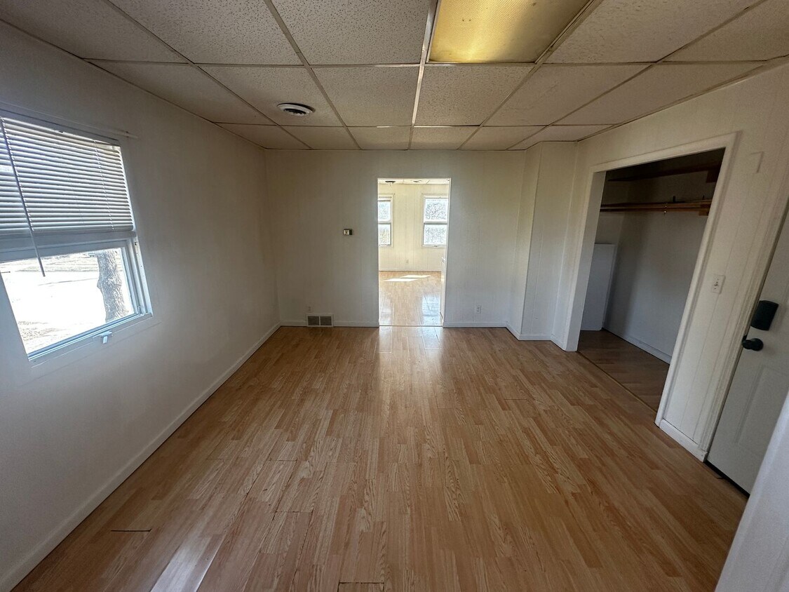 Foto del edificio - 4104 St Joseph Ave