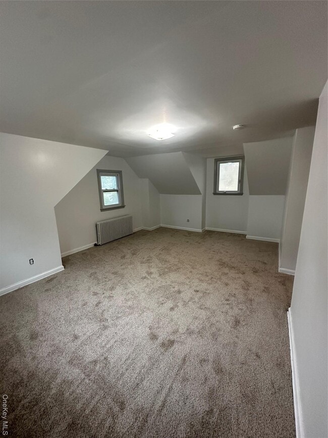 Building Photo - 528 N Broome Ave