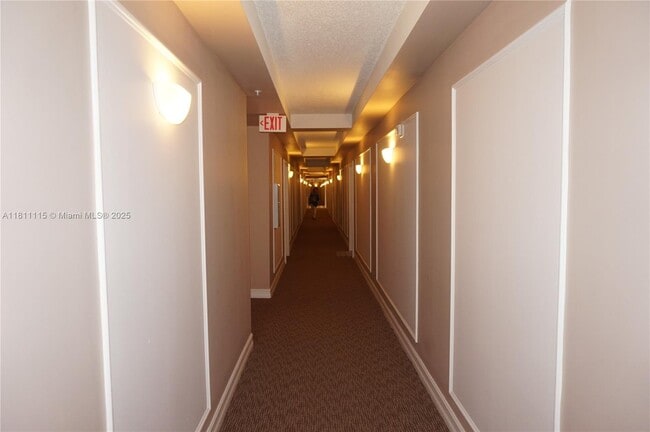 Foto del edificio - 5085 NW 7th St