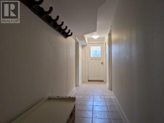 Building Photo - 14 Valleycrest Dr