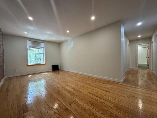 Foto del edificio - 707 W 171st St