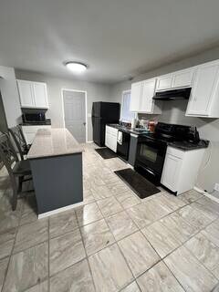 Foto del edificio - 2715 Hilltop Terrace NW