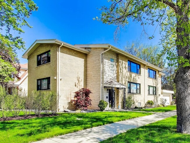 Building Photo - 1108 Fortuna Ave