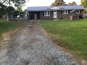 Building Photo - 108 Eastbrook Cir