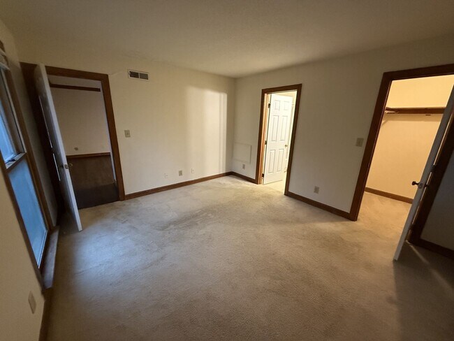 Foto del edificio - 3517-301 Ivy Commons Drive