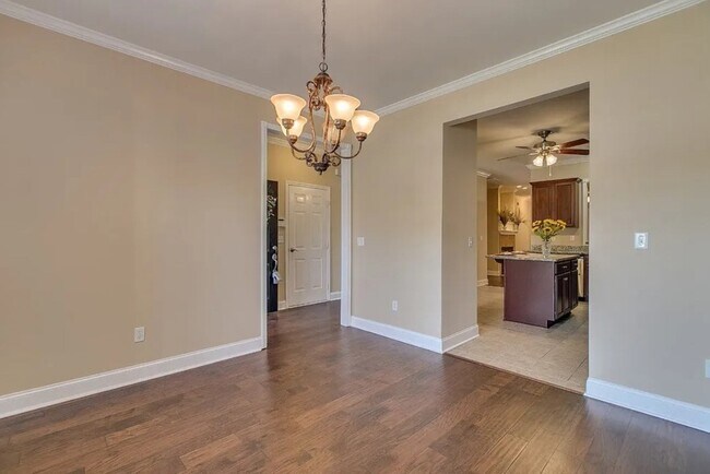 Building Photo - 2208 Stanford Ct