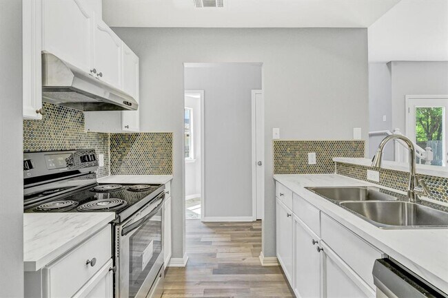 Foto del edificio - 516 Gregory Ct