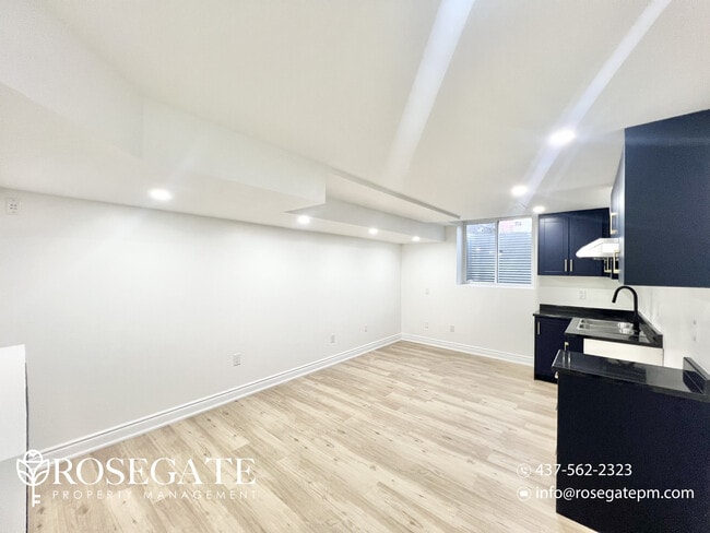 Building Photo - Bright & Stylish 2-Bedroom Unit in Prime C...