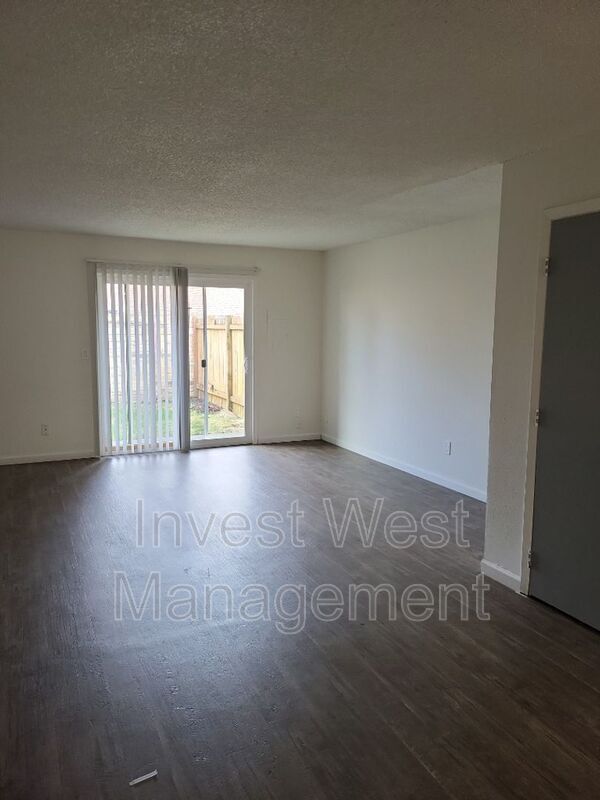 Foto del edificio - 520 NE 108th Ave
