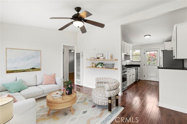 Foto del edificio - 235 E 18th St