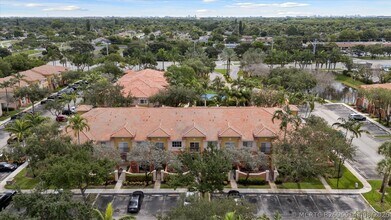 Building Photo - 1204 Santa Catalina Ln