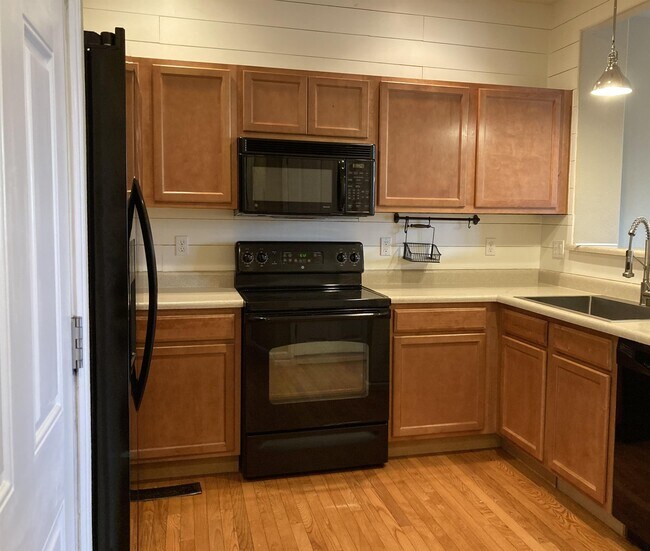 Building Photo - 6913 White Sand Pt
